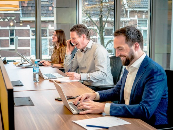 Ik wil mij omscholen met behoud van salaris